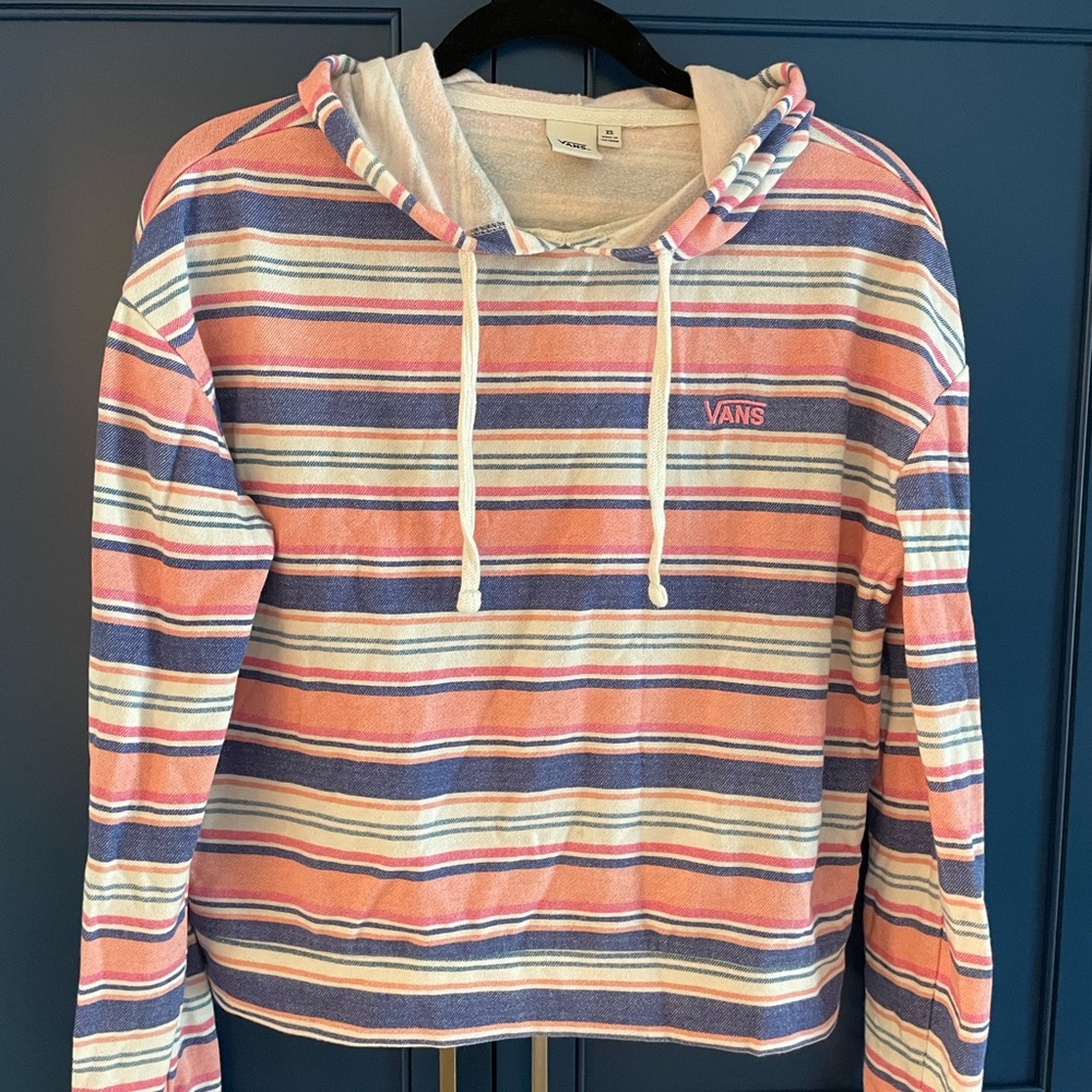 Vans women’s size extra small beachy hoodie.